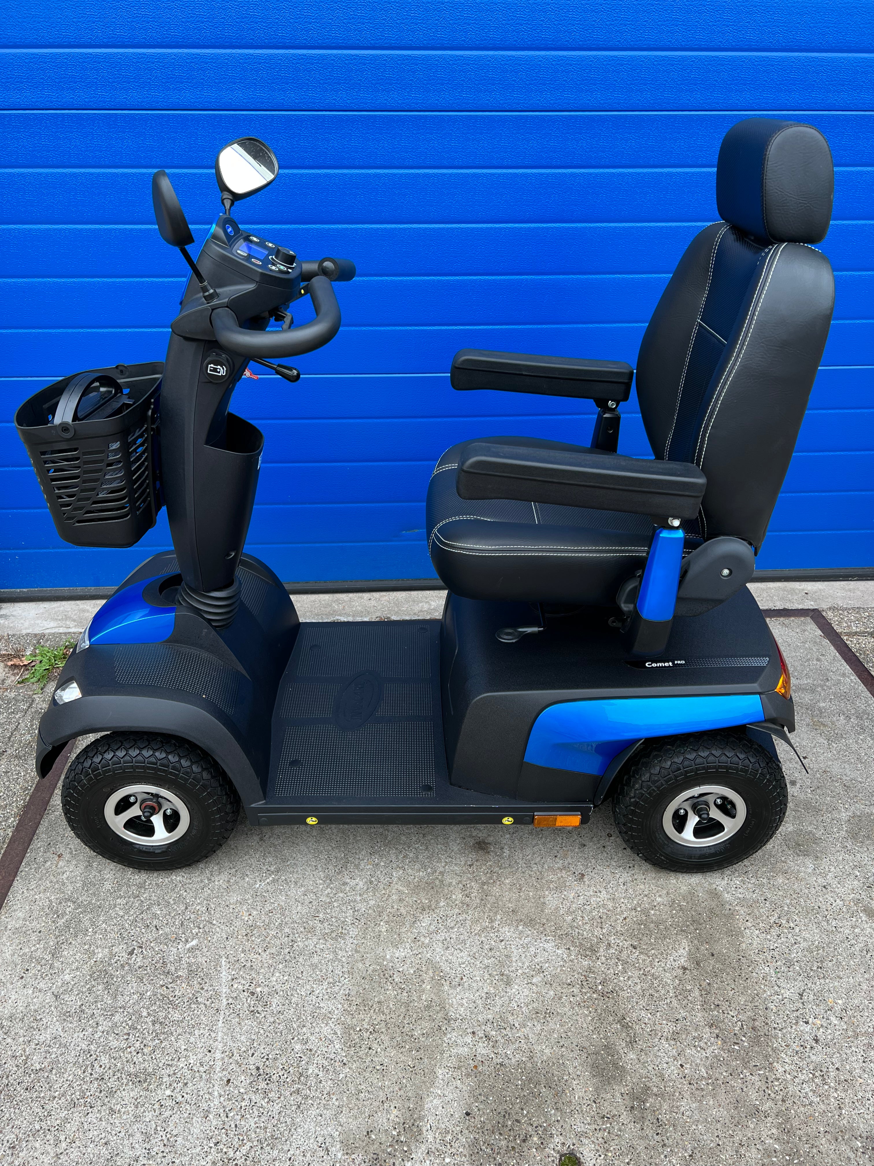 Scootmobiel Invacare Comet Pro 1 KM!!!! - TotaalThuisZorg